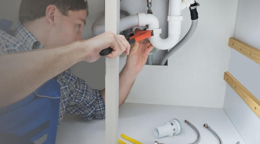 Local water heater installation in Sailor Springs, IL